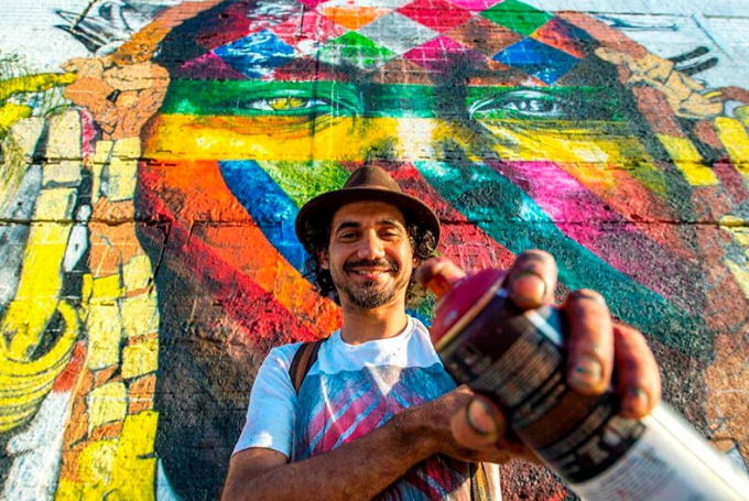 Eduardo Kobra. El muralista brasileño pop